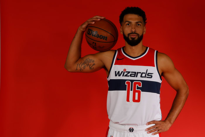 881DC937-A7E3-4F1F-B755-0731891E3968